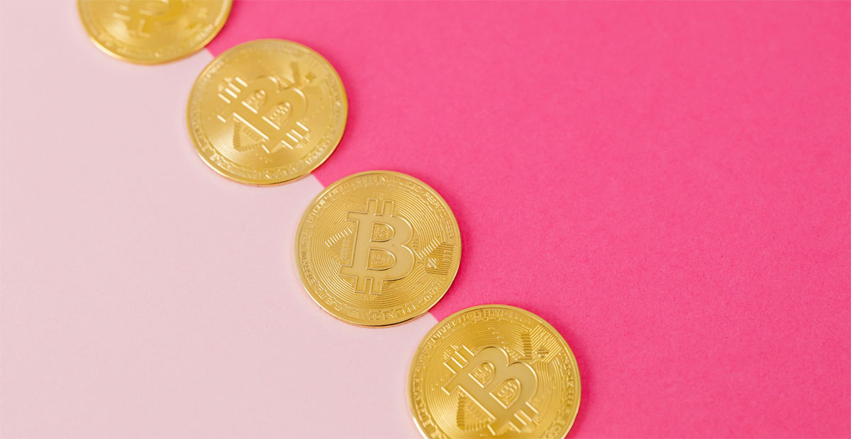 Kryptowährungen wie Bitcoin werden immer beliebter - so kannst du im Internet damit zahlen.