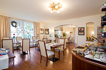 Frühstücksraum in der Rosenvilla