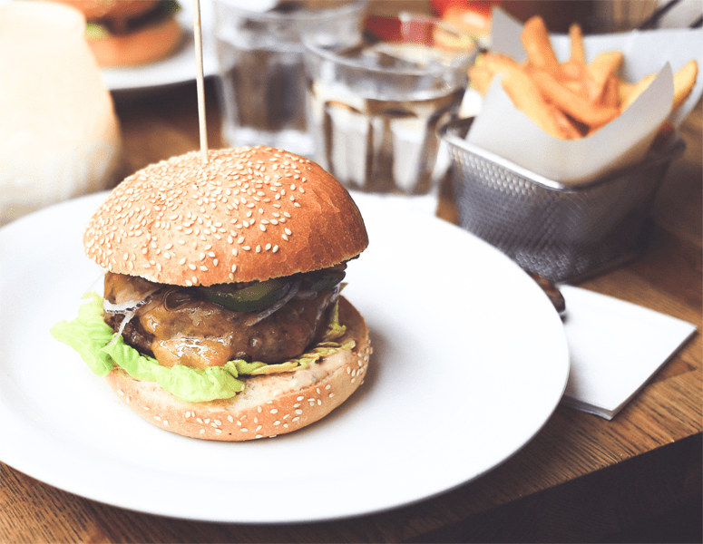 In Fast Food steckt auch meist viel Fett